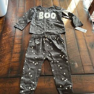 Carter’s 18 month BOO outfit